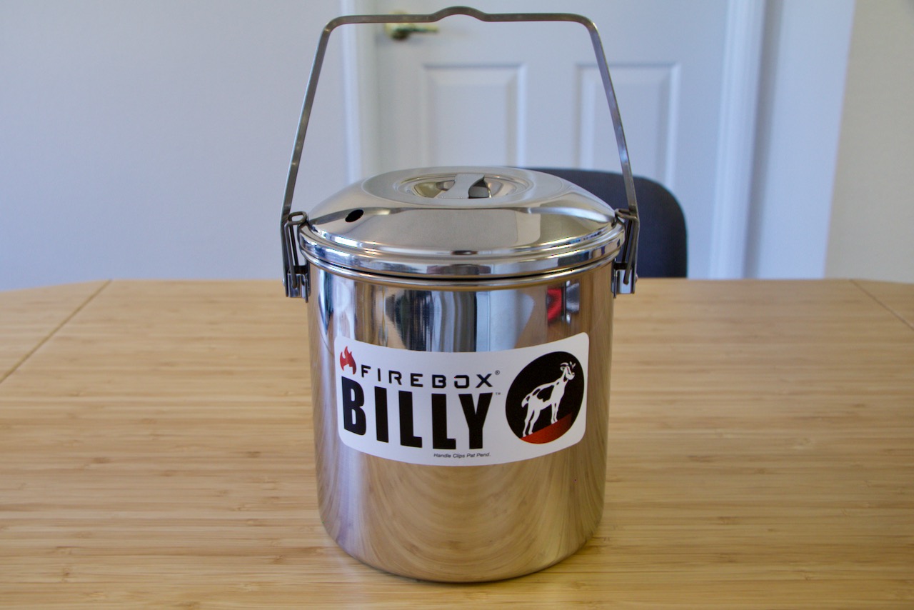 煮込み料理、オーブン料理、薫製もできちゃう！ビリー缶【Firebox：Billy Bush Pot】 – KU カリフォルニアの暮らし